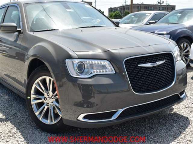 Chrysler 300 2017 photo 1
